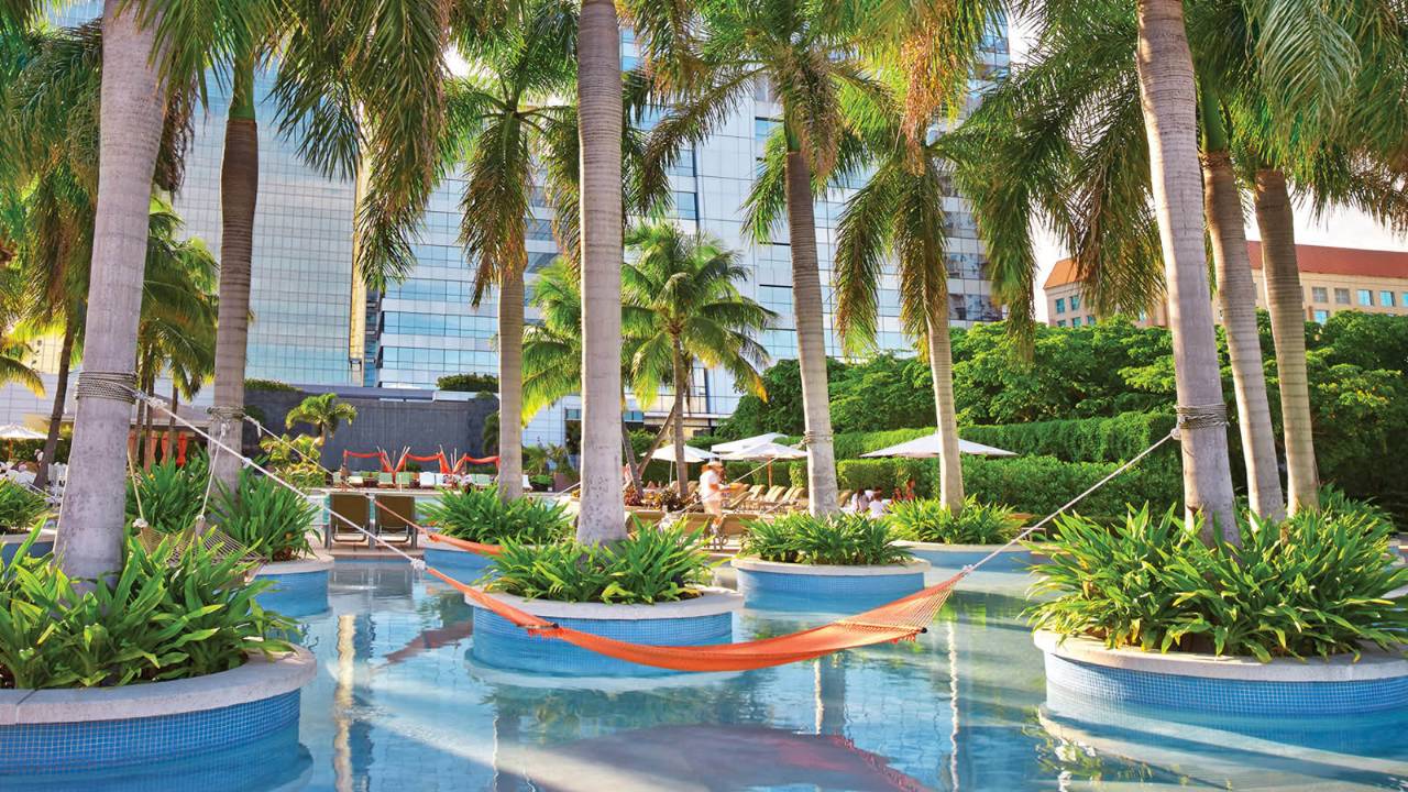 Turon Travel Four Seasons Miami