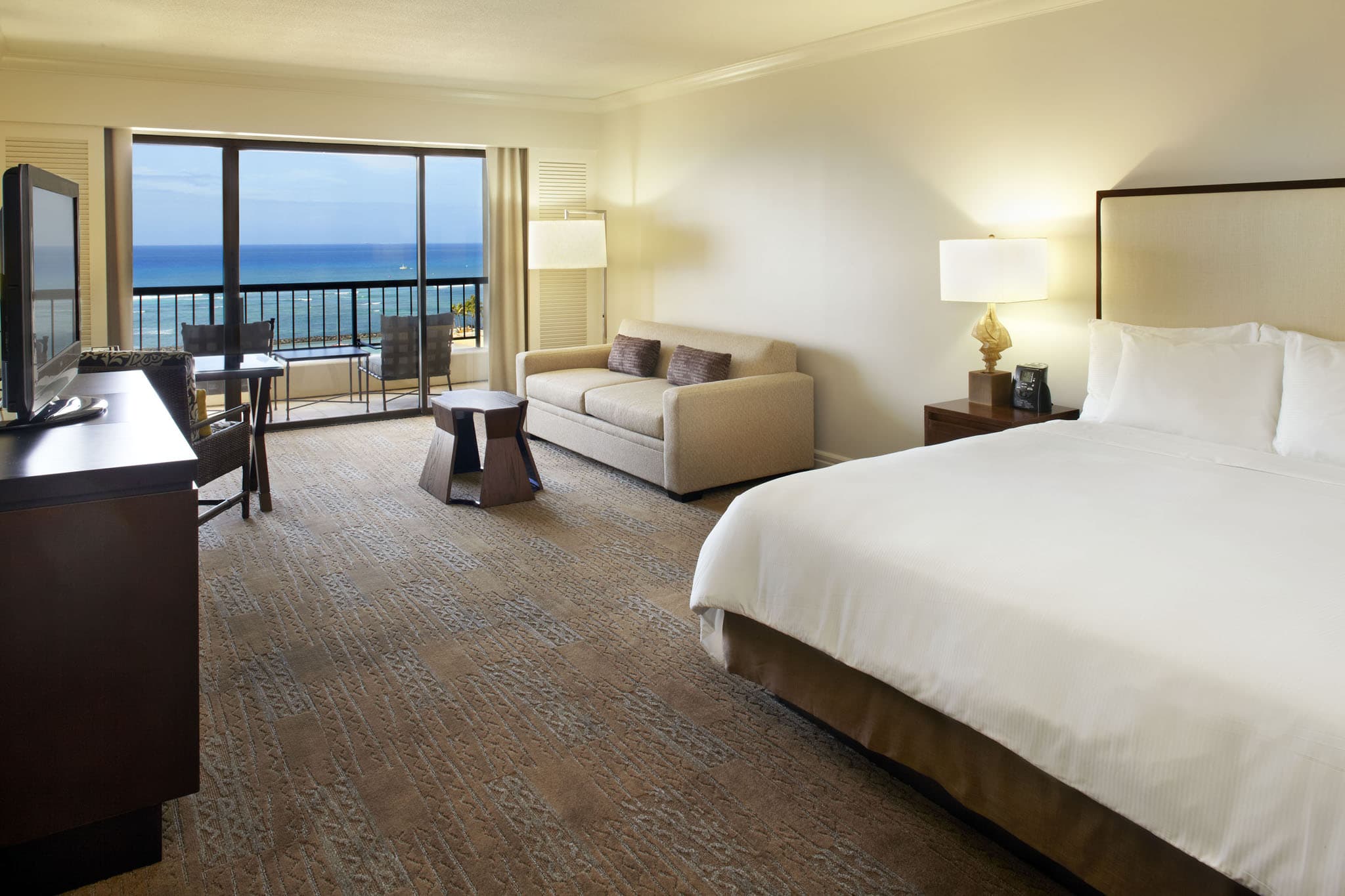 Review: Hilton Hawaiian Village Waikiki Beach Resort (Honolulu